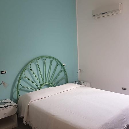Casanoemi 2 Bed & Breakfast Cagliari Ngoại thất bức ảnh